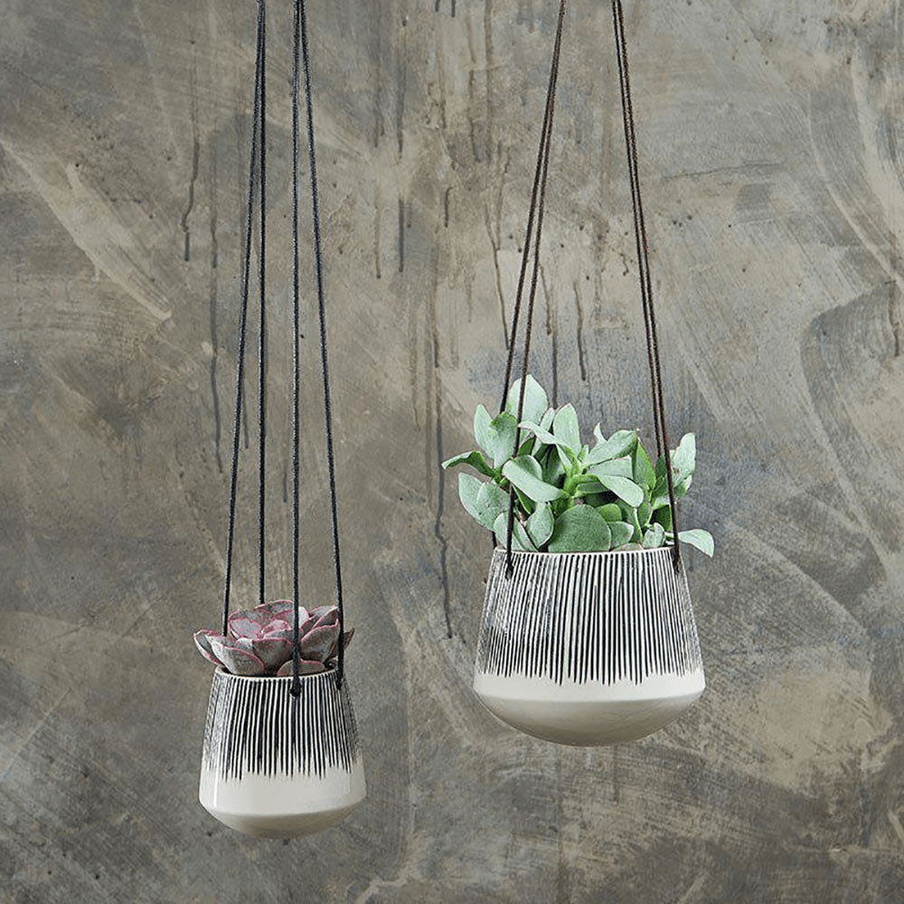 Matamba Ceramic Hangng Planter, D14cm, White/Black