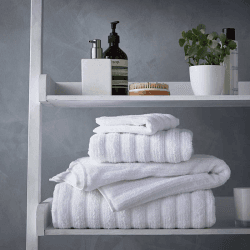 Image showing the Hydrocotton Super jumbo bath sheet, 115 x 180cm, White product.