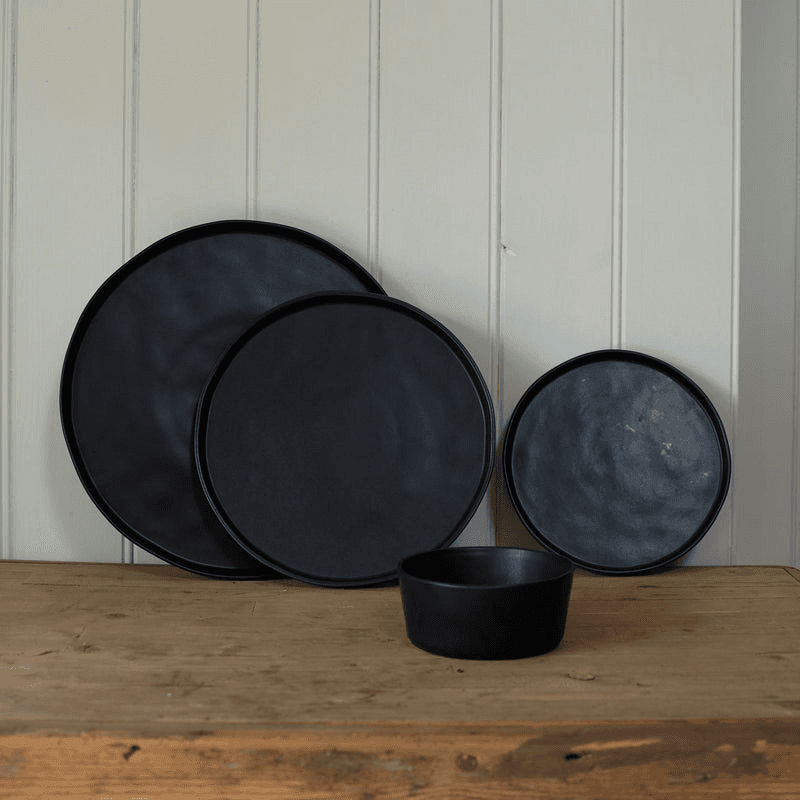Kuro Side Plate, D21cm, Black