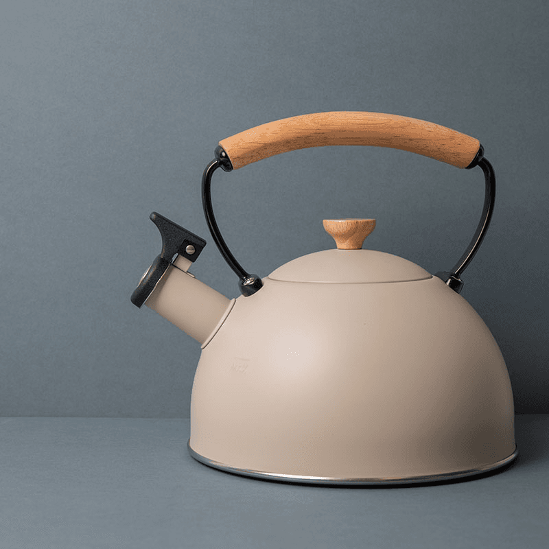 Whistling Kettle Wood Handle, 2.5L, Latte