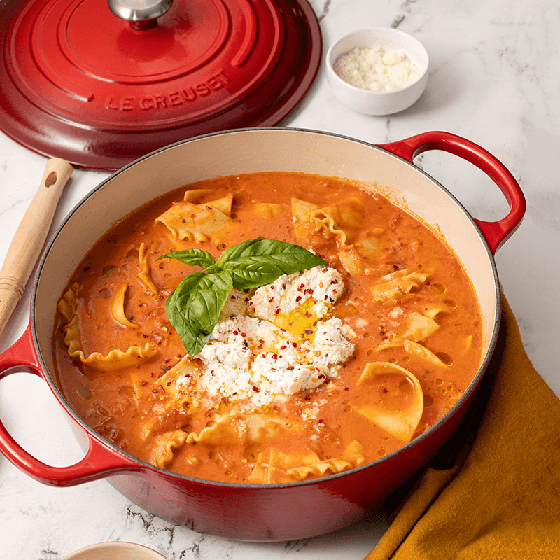 Signature Cast Iron Round casserole, 22cm - 3.3 litre, Cerise
