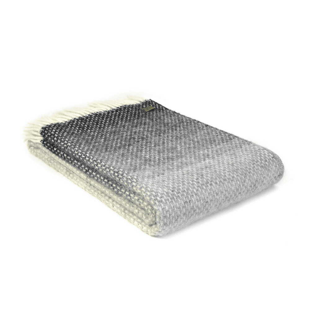 Ombre Throw, L130 x W200cm, Pebble