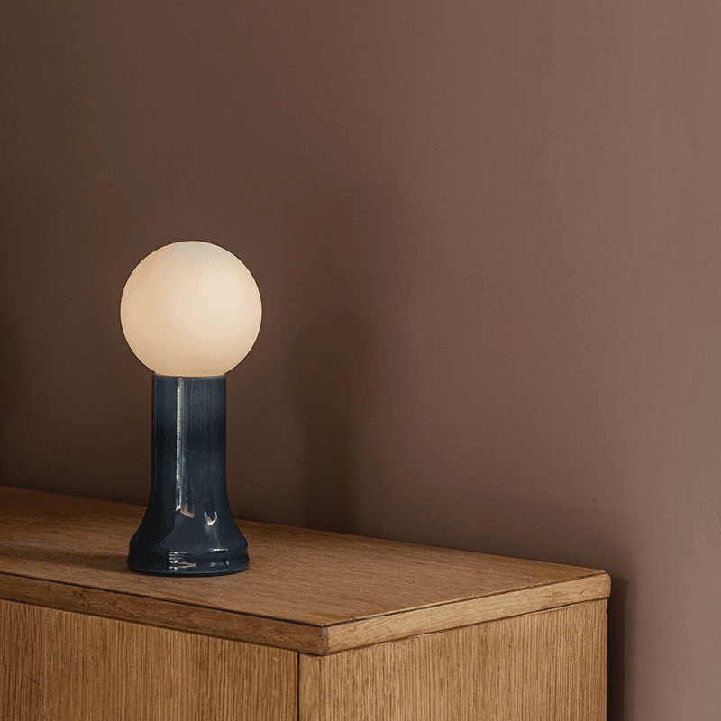 Shore Table Lamp with G95 LED Bulb EU, Smoke Grey