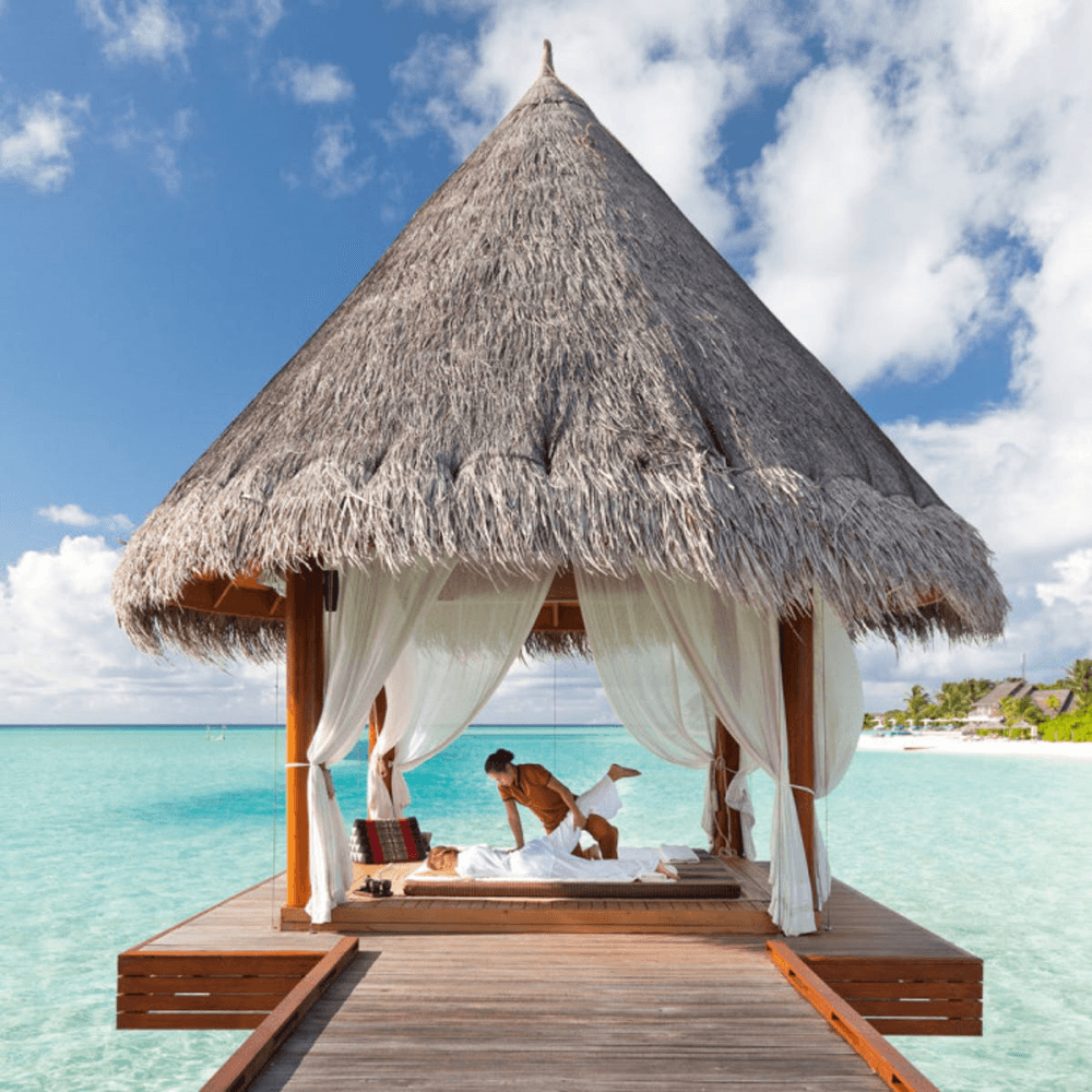 Honeymoon Massage on the Beach