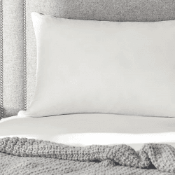 Image showing the Muscovy Duck Down Super King Medium Support Pillow, White product.