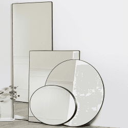 Image showing the Chiltern Round mirror, Dia101cm, Black product.