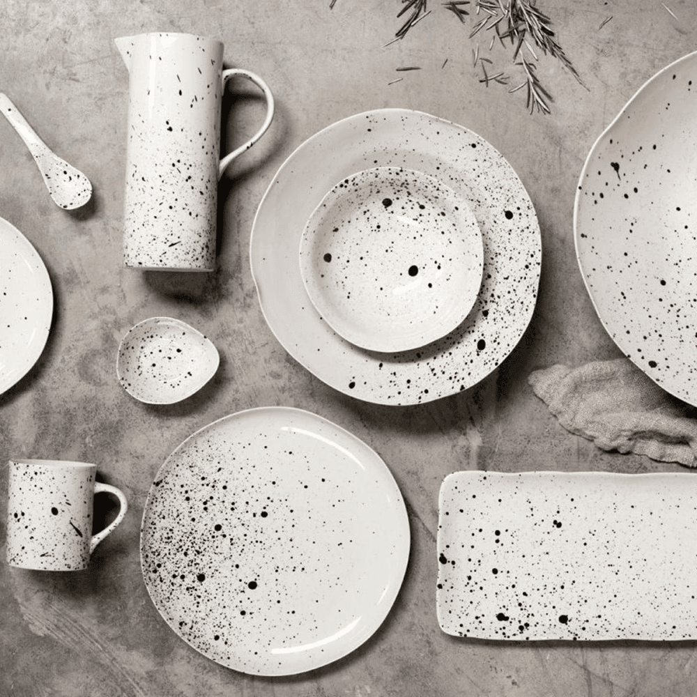 Ama Splatter Set of 2 Mugs, 200ml, White and Black