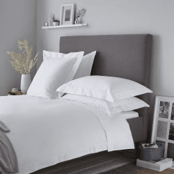 Image showing the Savoy - 400 Thread Count Egyptian Cotton Super king duvet cover, W260 x L220cm, White product.