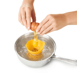 Image showing the 2-piece silicone egg poaching set product.
