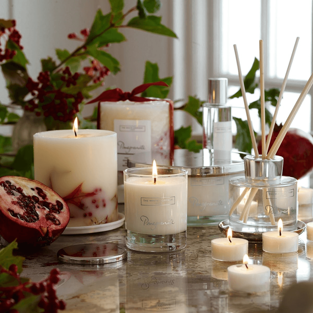 Pomegranate Signature candle, H8.5 x W7 x L7cm