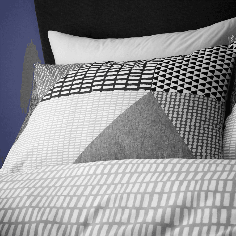 Larsson Geo King Bedding Set, Grey