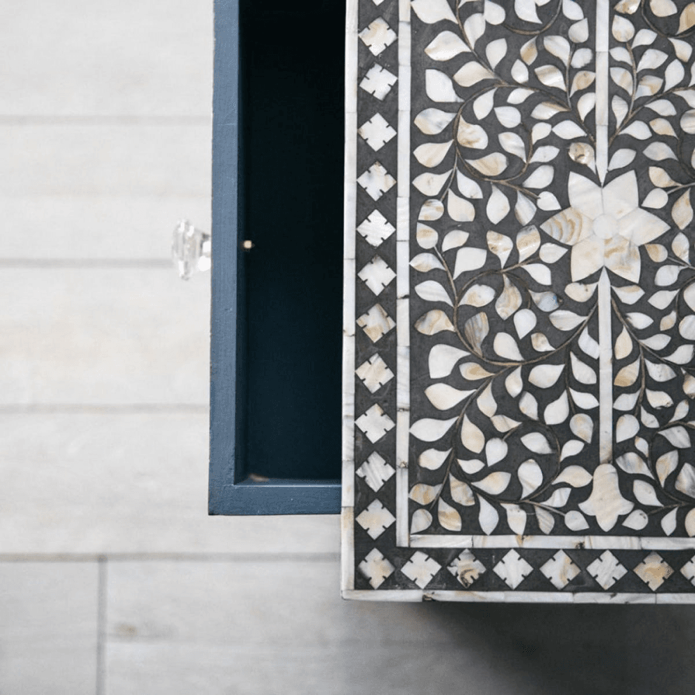 Classic Inlay Side table, H60 x W43 x D30, Grey Mother Of Pearl