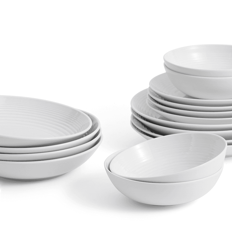 Gordon Ramsay Maze 16 Piece Dinnerware Set, White