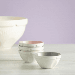 Image showing the Innovative Kitchen Set of 4 mini food prep bowls, 20cm, Cream product.