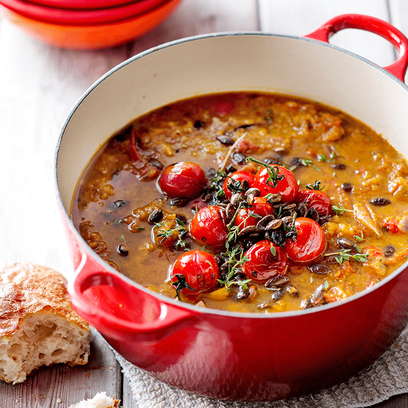 Signature Cast Iron Round casserole, 26cm - 5.3 litre, Cerise
