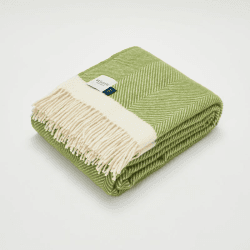 Image showing the Herringbone Blanket, 130 x 250cm, Kelp Green & Cream product.