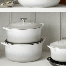 Image showing the Natural Cast Iron Round casserole dish, D24cm, Light Grey product.