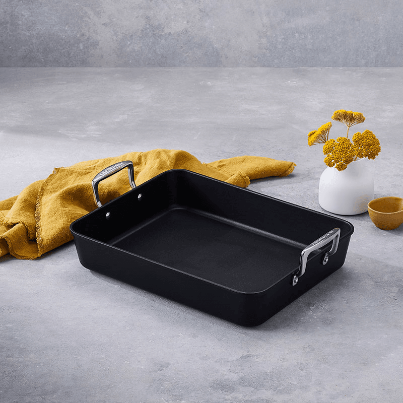 Toughened Non-Stick Rectangular roaster, 35cm