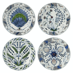 Image showing the Isphahan Set of 4 dinner plates, small product.