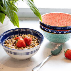 Image showing the Hues Set of 4 Bowls, D15.5cm, Red/Blue product.