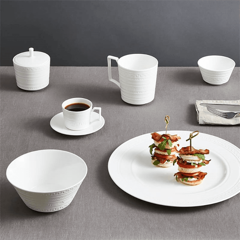 Intaglio 10 Piece Dinnerware Set, White