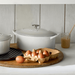 Image showing the Natural Cast Iron Oval casserole dish, 28cm, Light Grey product.