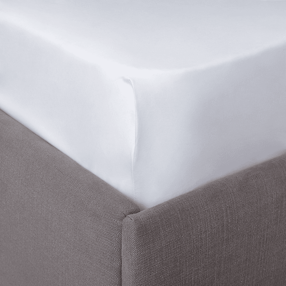300 Thread Count Egyptian Cotton Sateen Double deep fitted sheet, W140 x L190 x D34cm, White