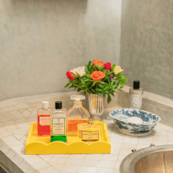 Image showing the Lacquered Scallop Tray 20 x 28cm, Yellow product.