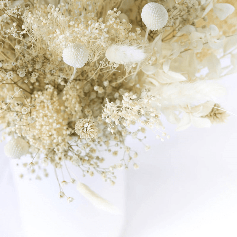 Natural Whites Large hand-tied bouquet, H42-48cm, Ecru