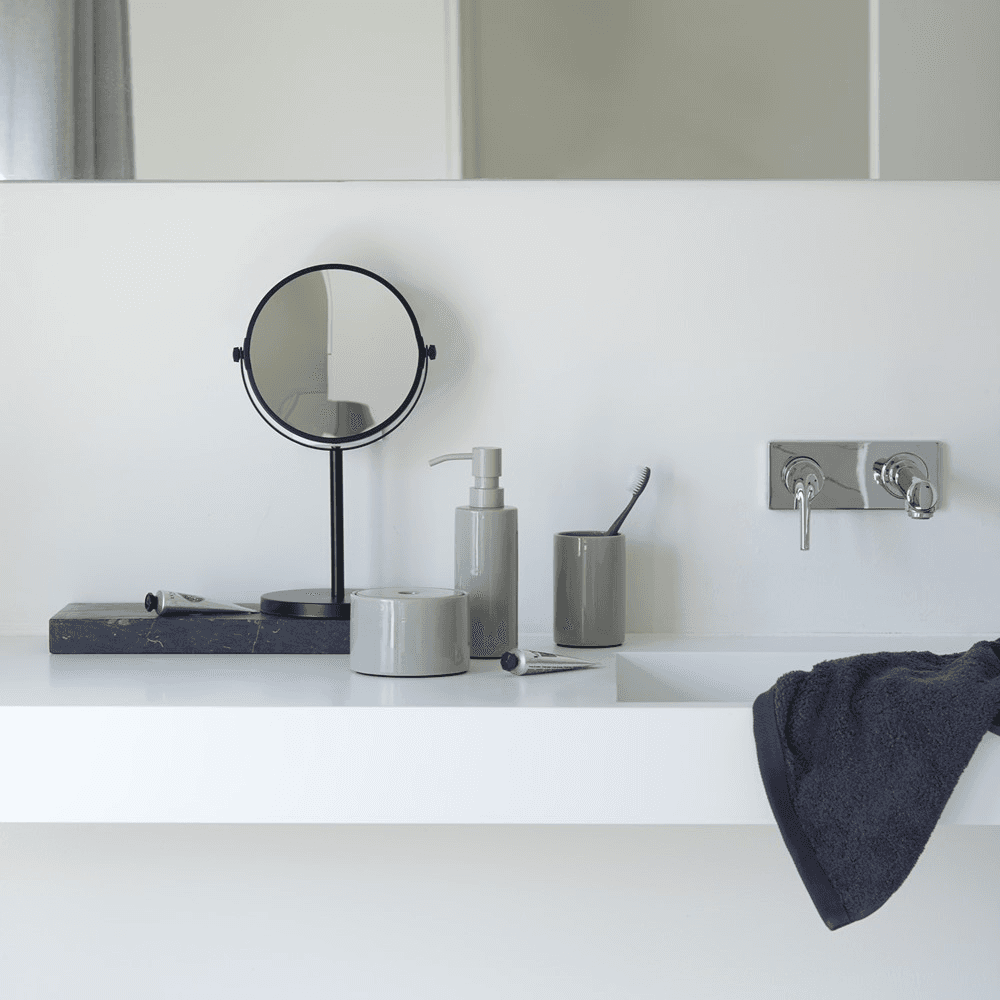 Beau Beauty Mirror, D19.5cm, Black