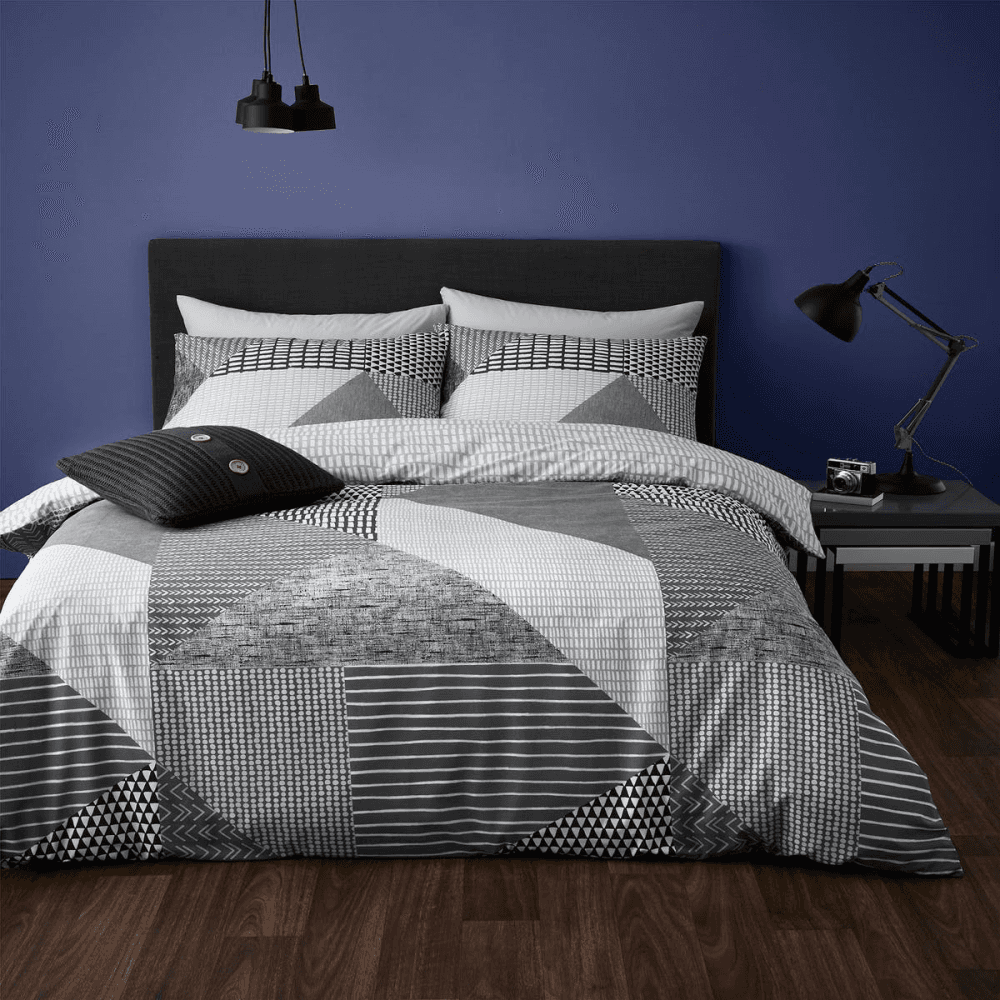 Larsson Geo King Bedding Set, Grey