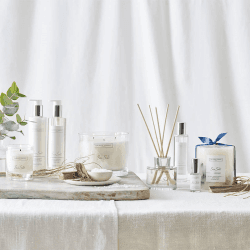 Image showing the Sea Salt Medium Botanical Candle product.