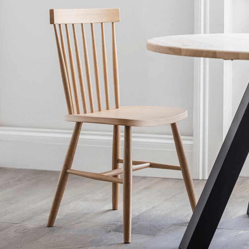 Spindle Back Chairs in Oak (Pair)