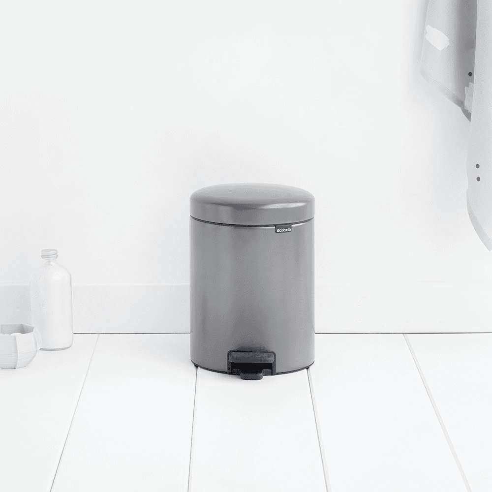newIcon Pedal bin, 5 litre, Platinum