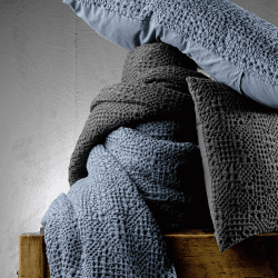 Image showing the Tana Bed cover, 180 x 260cm, Carbon product.