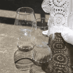 Image showing the Tutu Red Wine Glass, 600ml, Clear product.