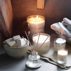 Image showing the Lime & Bay Large 3-wick candle, H11.5 x W14 x L14cm product.