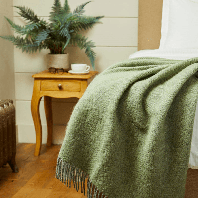 Beehive Pure New Wool Throw, 140 x 240cm, Fern & Grey