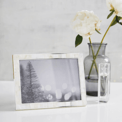 Image showing the Mother of Pearl Photograph frame, 5 x 7", White product.