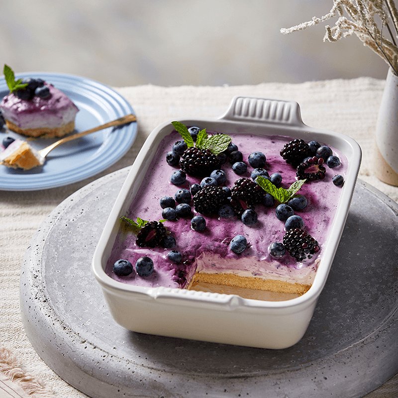Stoneware Deep Rectangular dish, 26cm - 2.3 litre, Meringue