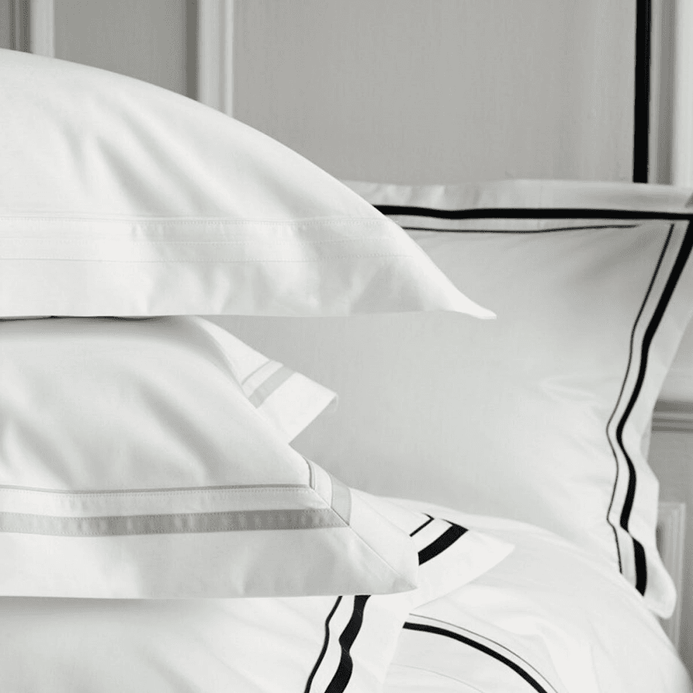 Cavendish Super king size duvet cover, W260 x L220cm, White