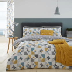 Image showing the Retro Circles King size duvet set, 220 x 230cm product.