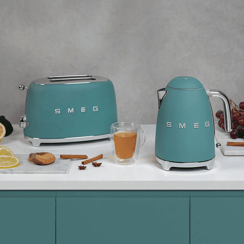 50's Style Cordless Electric Kettle, 1.7L, Emerald Green
