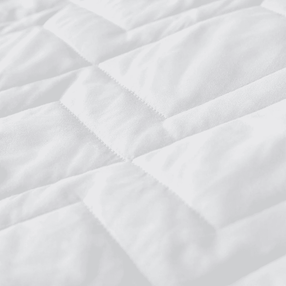 Luxury cotton-rich waterproof quilted protector, W200 x L200cm, White