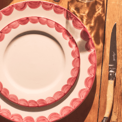 Image showing the Scallop Dinner Plate Set of 2, D28cm, Pink product.