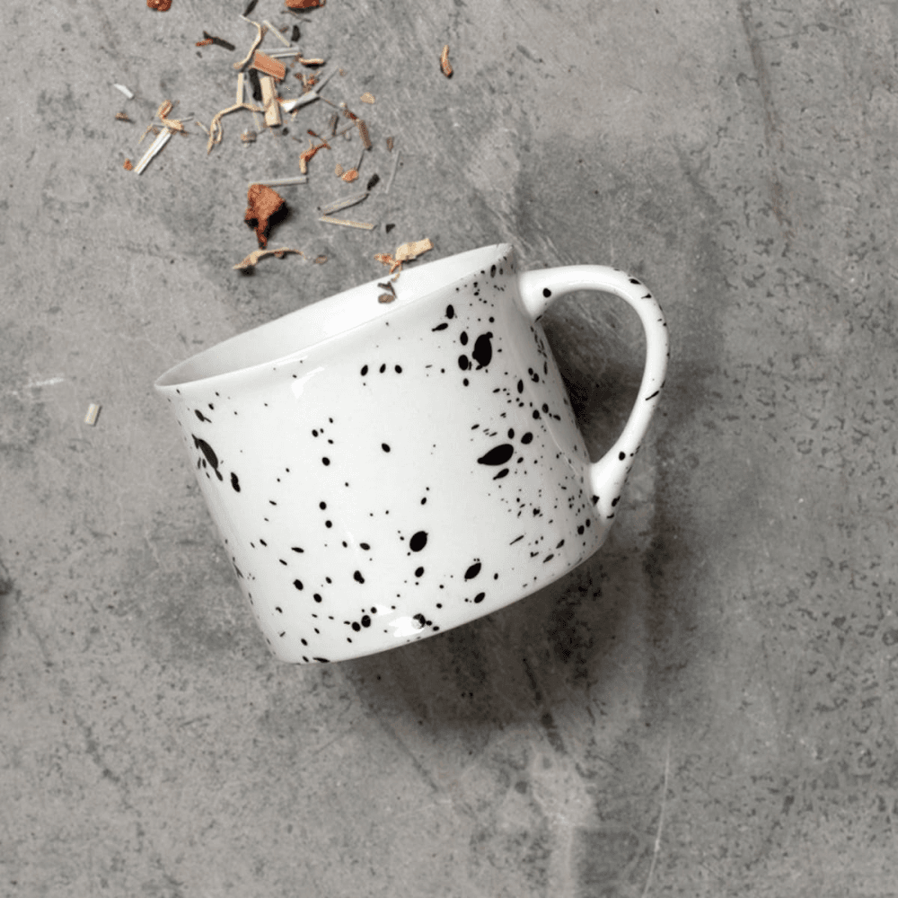 Ama Splatter Set of 2 Mugs, 200ml, White and Black
