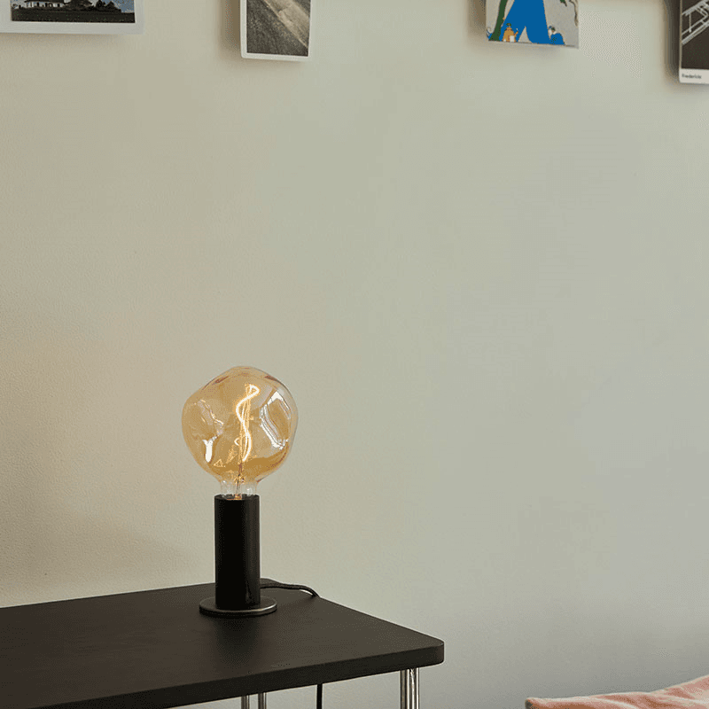 Knuckle Table Lamp with Voronoi I, Blackened Oak