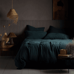 Image showing the Linen Duvet Cover, Double, Darkest Spruce product.