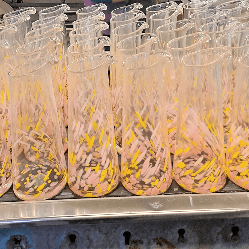 Confetti Carafe, 1L, Rosa & Yellow