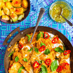 Image showing the Friday Night Curry Discoverer Spicebox subscription, 6 months product.
